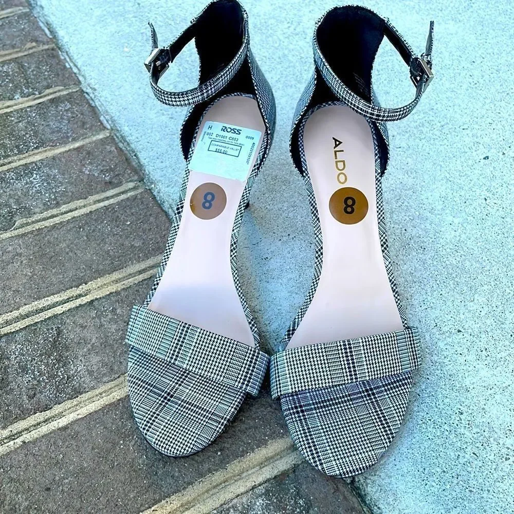 Aldo Black and White Glen Plaid Heels. Size 8.